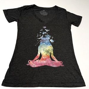 The Mountain‎ Womens Size Small Grey Gray Short Sleeve Shirt Yoga Zen Peaceful